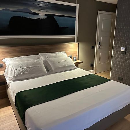 7Th Floor Suite Неаполь Экстерьер фото