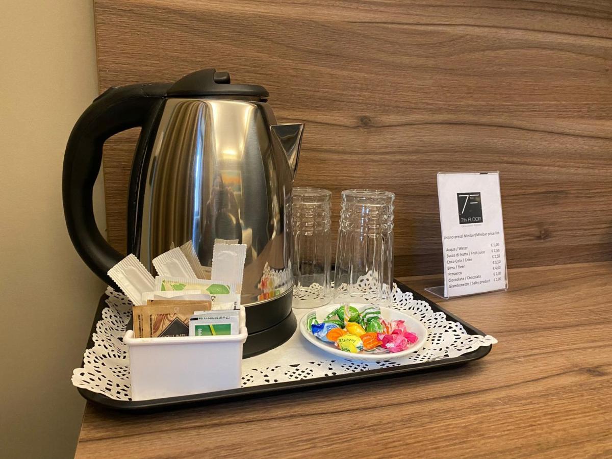 7Th Floor Suite Неаполь Экстерьер фото