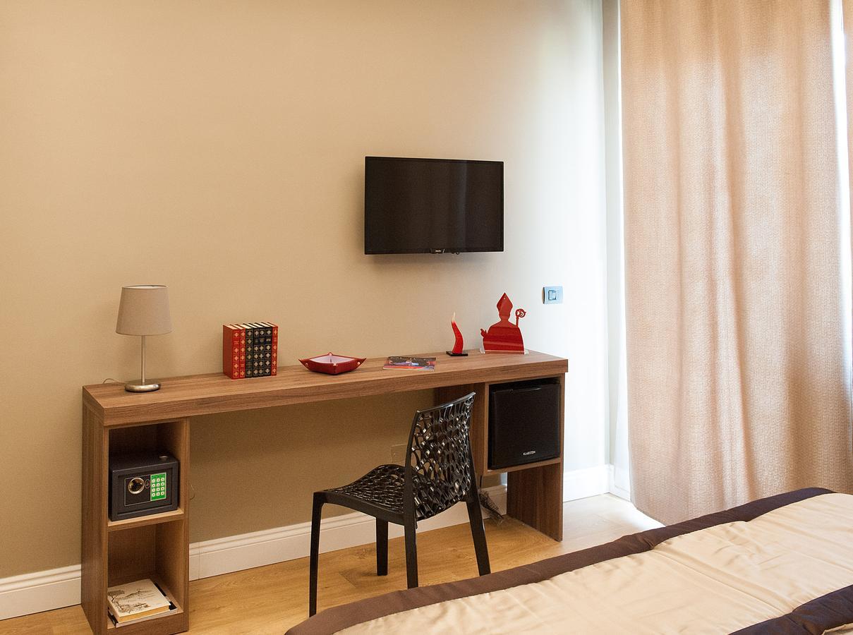 7Th Floor Suite Неаполь Экстерьер фото