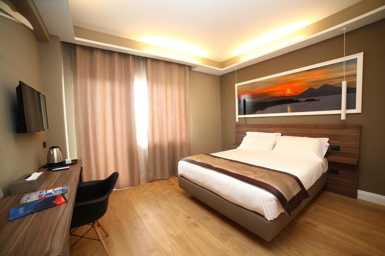 7Th Floor Suite Неаполь Экстерьер фото